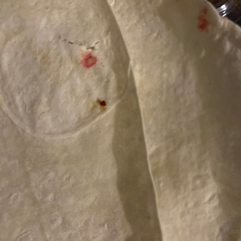 Arsemia Çiğ Köfte'de Lavaşlarda Kan Lekesi Tespit Edildi