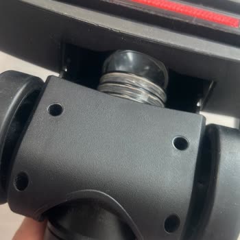 Kısa Sürede Yırtılan Süpürge Başlığı İçin Ücretsiz Değişim Talebi