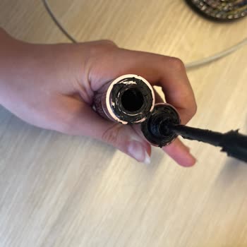 Kırık Fırçalı Maybelline Rimel İçin Ücret İadesi Ve Hızlı Çözüm Talebi