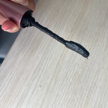 Kırık Fırçalı Maybelline Rimel İçin Ücret İadesi Ve Hızlı Çözüm Talebi