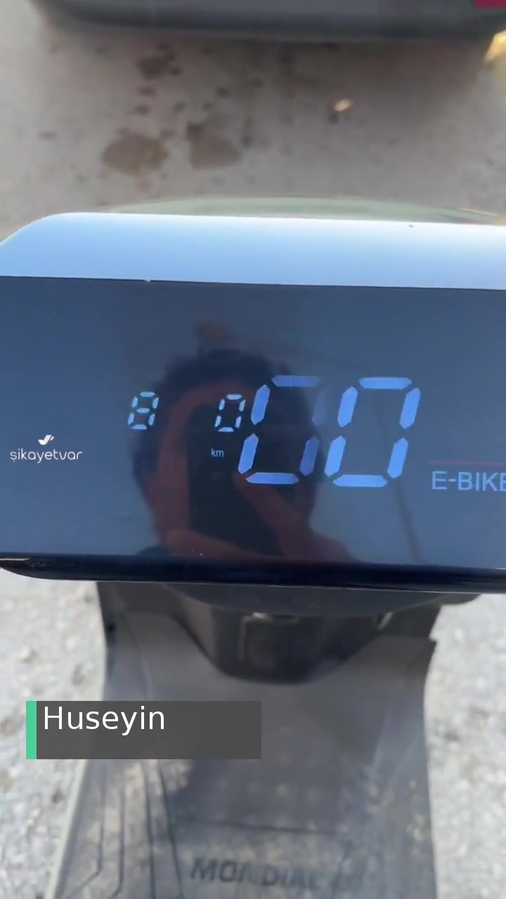 E-Mon Elektrikli Scooter Arızalı Aküler Ve Yazılım videonun kapak resmi