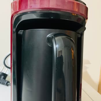 İlk Kullanımda Renk Atması Yaşayan Hatır Hüp Kahve Makinesi Değişim Talebi