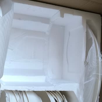Kırık Ve Hijyenik Olmayan Paketlenmiş Yemek Takımı İçin Tam İade Talebi