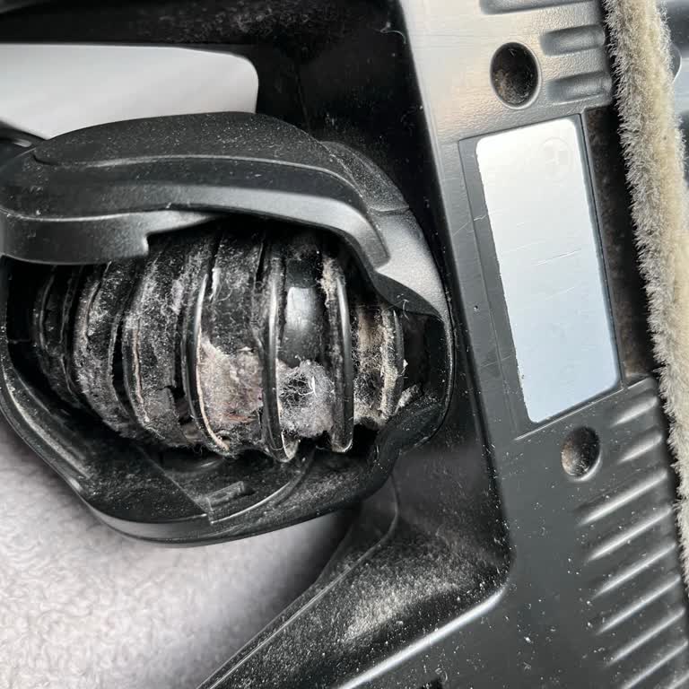 Bosch Unlimited 7 Süpürge Çekiş Sorunu Ve Hortum Kırılması İçin Garanti Kapsamında Değişim Talebi