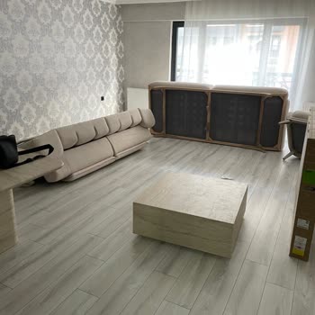 Viev Mobilya'dan Yüksek Fiyatlı Çökme Ve Çizik Ürünler İçin Tam İade Talebi