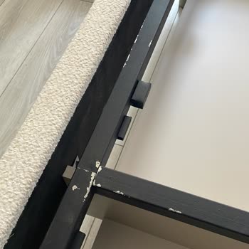 Viev Mobilya'dan Yüksek Fiyatlı Çökme Ve Çizik Ürünler İçin Tam İade Talebi