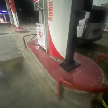 İ*****’in Yere Akıttığı Benzin Ve Haksız Tahsilat