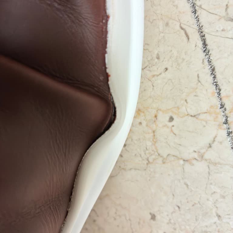 Camper Ayakkabısının Tabanı Açıldı, Amazon Yardımcı Olmadı