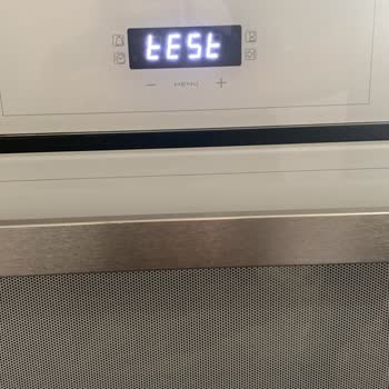 Garanti Kapsamında Olmasına Rağmen Kart Arızası Tekrarlandı Ve 5.000 TL İadesi Talep Ediyorum