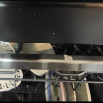 LG DFC325HD Üst Kapak Boya Atması Nedeniyle Ayıplı Ürün İadesi Talebi