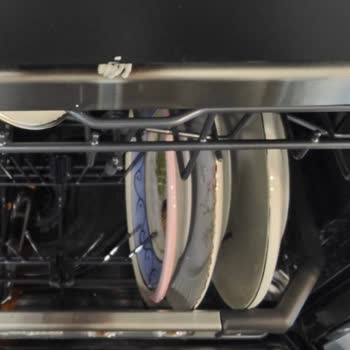 LG DFC325HD Üst Kapak Boya Atması Nedeniyle Ayıplı Ürün İadesi Talebi