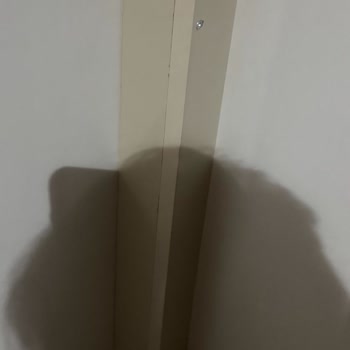 Peşin Ödeme Sonrası Kalitesiz Gardırop Ve İlgisiz Servis