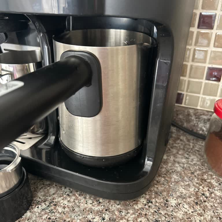 Sensör Arızalı Kahve Makinesi İçin Ücretsiz Servis Kargo Talebi