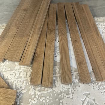 E-Bebek Kitaplıkta Kötü Paketleme Ve Eksik Parçalar