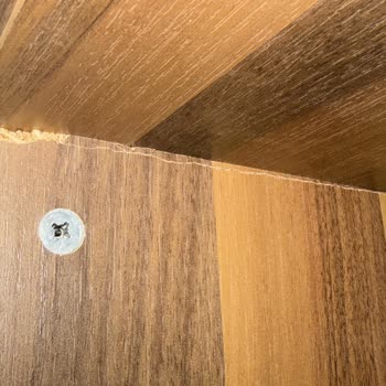 Defolu Yemek Masası Ve Konsol İçin Değişim Talebi Mağazanın Cevapsızlığı