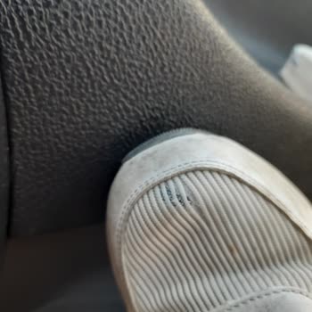 In Street Garanti Süresindeki Ayakkabım İçin Üretim Hatası Olmadığı Gerekçesiyle Değişim Talebim