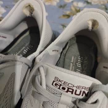 Skechers Ayakkabısında Üç Ayda İç Astar Yırtılması Ve Garanti Reddi
