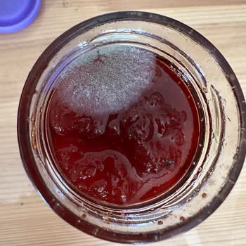 Migros Çilek Reçelinde Küf Sorunu