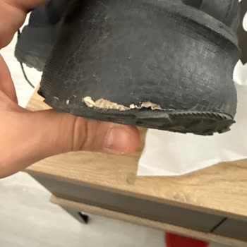 Adidas Ultraboost 5 GTX Ayakkabısında Kalite Sorunu Ve İade Talebi