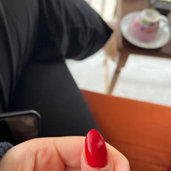 Kübra Arslan Beauty Tırnak İşlemi Yaptırdım Ancak Sonuçtan Kesinlikle Memnun Kalmadım