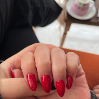 Kübra Arslan Beauty Tırnak İşlemi Yaptırdım Ancak Sonuçtan Kesinlikle Memnun Kalmadım