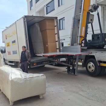 Kurulum Gecikmesi, Eksik Teslimat Ve Asansör Masrafı Nedeniyle Mağduriyet