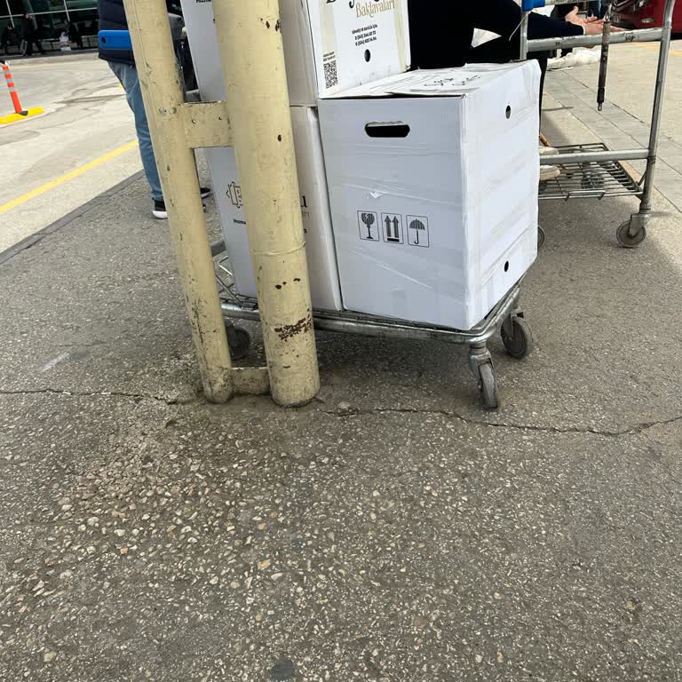 Urfalı Beyoğlu Baklavaları Hijyen Konusunda Güven Vermiyor