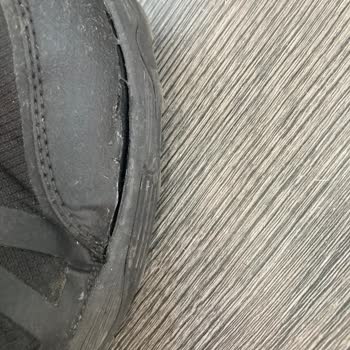 Ayakkabıda Yırtık Ve Açılma Mağaza Kullanıcı Hatası İddiasına Karşı Değişim İstiyorum