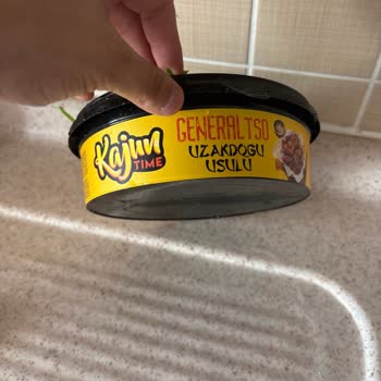 BİM’deki Uzak Doğu Tavuk Ürünü Kalitesiz Ve Mide Bulantısına Yol Açtı