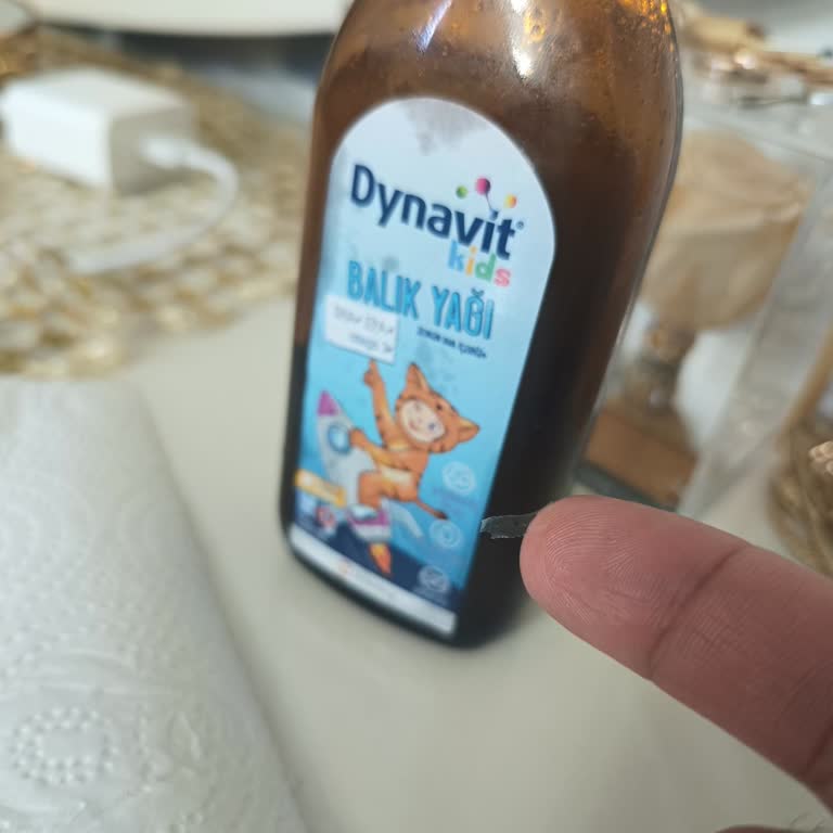 Dynavit Kids Balık Yağı Şişesinde Yabancı Cisim Ve Yanma Şikayeti