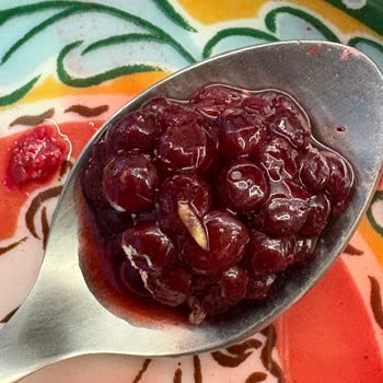 File Market’te Dondurulmuş Meyve Paketi İçinde Kurt, Ücret İadesi Talebi