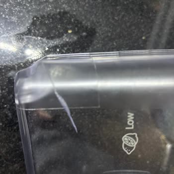 Kargo Paketi Sağlam Görünse De Kapaklarda Çatlak: Değişim Ve İade Talebi