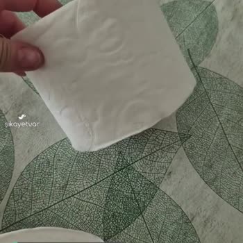 Sigara Yanıkları Olan Selpak Tuvalet Kağıdı