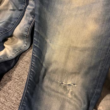 Mavi Jeans’ten Aldığım Pantolonlar Hızlıca Yırtıldı, Şikayetime Cevap Gelmedi