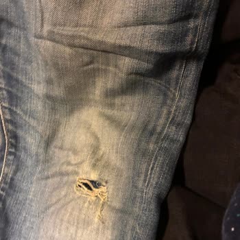 Mavi Jeans’ten Aldığım Pantolonlar Hızlıca Yırtıldı, Şikayetime Cevap Gelmedi