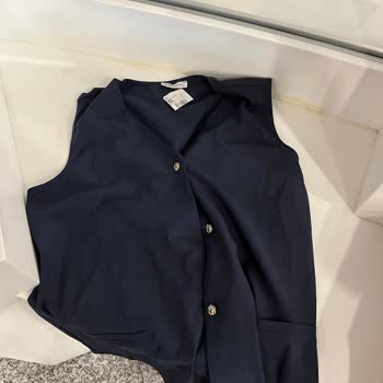 Krem Erkek Ceketi Yerine Lacivert Bayan Ceketi Gönderildi