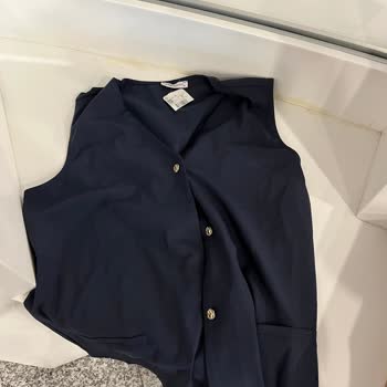 Krem Erkek Ceketi Yerine Lacivert Bayan Ceketi Gönderildi