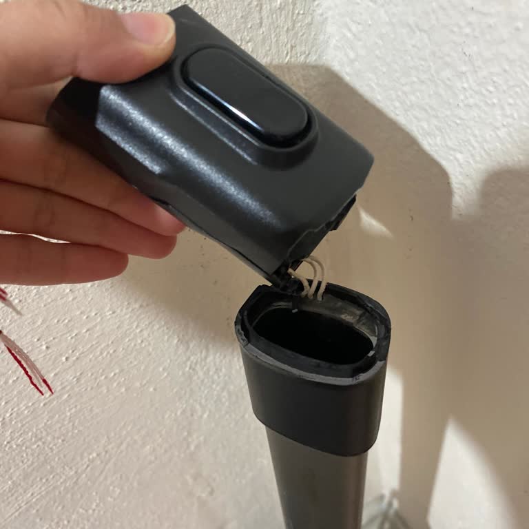 Philips Süpürge Teleskobik Borusu Üçüncü Kez Kırıldı, Ücretsiz Değişim İstiyorum