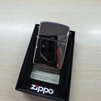 Oksitlenmiş Ve Gevşek Kapaklı Zippo Çakmak, Müşteri Hizmetinden Cevap Alamıyor