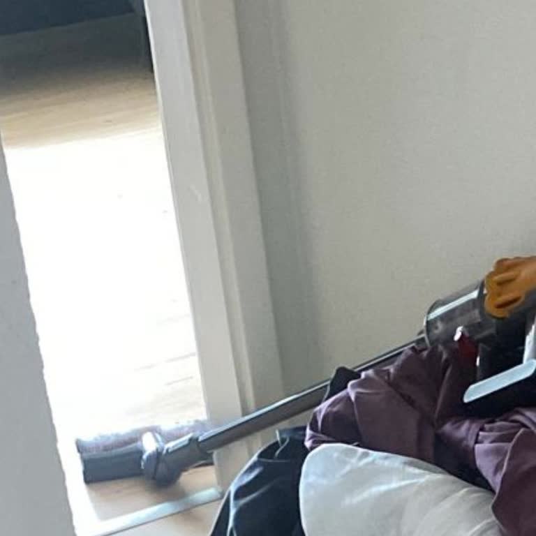 Dyson V12 Süpürge Borusu Ezildi, Ücretsiz Değişim İstiyorum