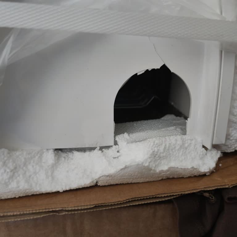 Kargo Görevlisinin Sorumsuz Davranışı Ve Kırık Klima Teslimatı Şikayet Edildi