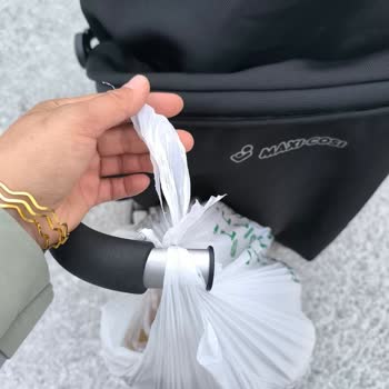 BİM Şubesinde Yırtık Poşetler Ve Çözüm Sunmayan Personel