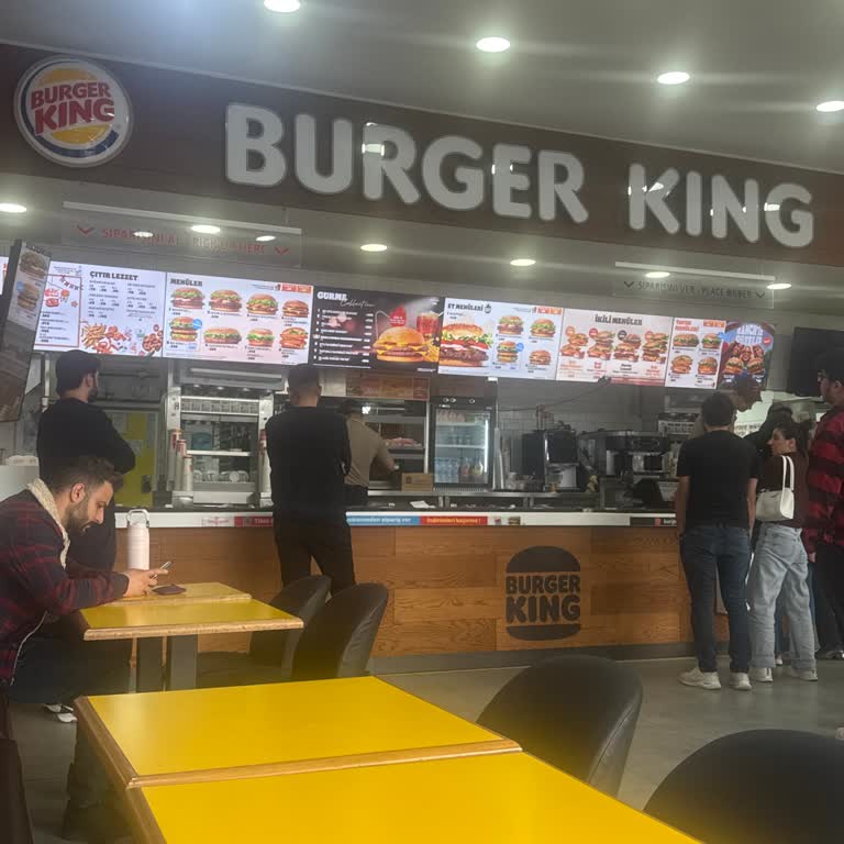 Winston AVM Burger King Şubesinde Hijyen Ve Soğuk Servis Şikayeti