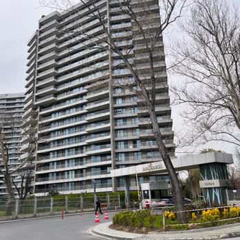 Sahildeki Kapı Ve Bariyerler Yaya Ve Bisikletlileri Engelliyor