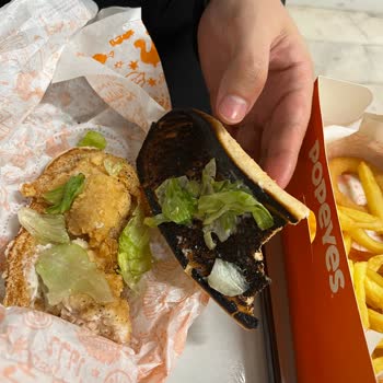 Bozuk Marul Ve Yanmış Ekmek İçin İade Talebi