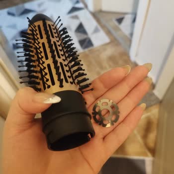 Arzum Volume Pro Fön Tarağında İlk Kullanımda Metal Parça Düşmesi