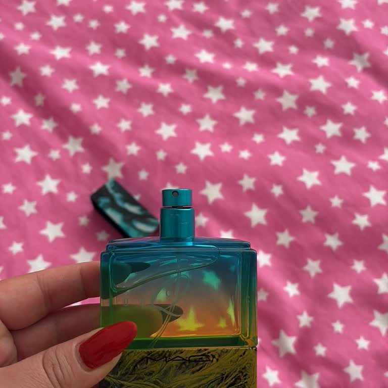 Üretim Hatası Parfüm Ve Çözüm Bulamayan Mağaza