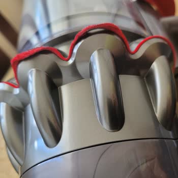 Dyson V11 Süpürge Contalarının Deforme Olması Ve Ücretsiz Değişim Talebi