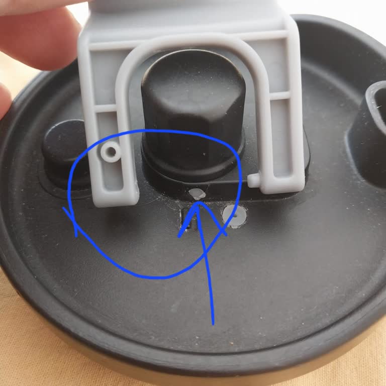 Korkmaz Termos Kapağı Kırıldı, Değişim Ücretine Şikayet Ediyorum