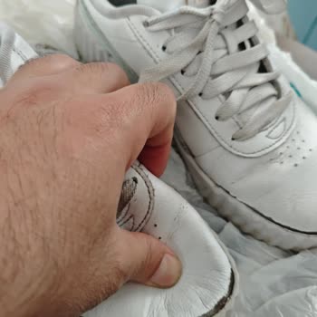 Kısa Sürede Yırtılan Ayakkabının Kalite Şikayeti Ve İade Talebi